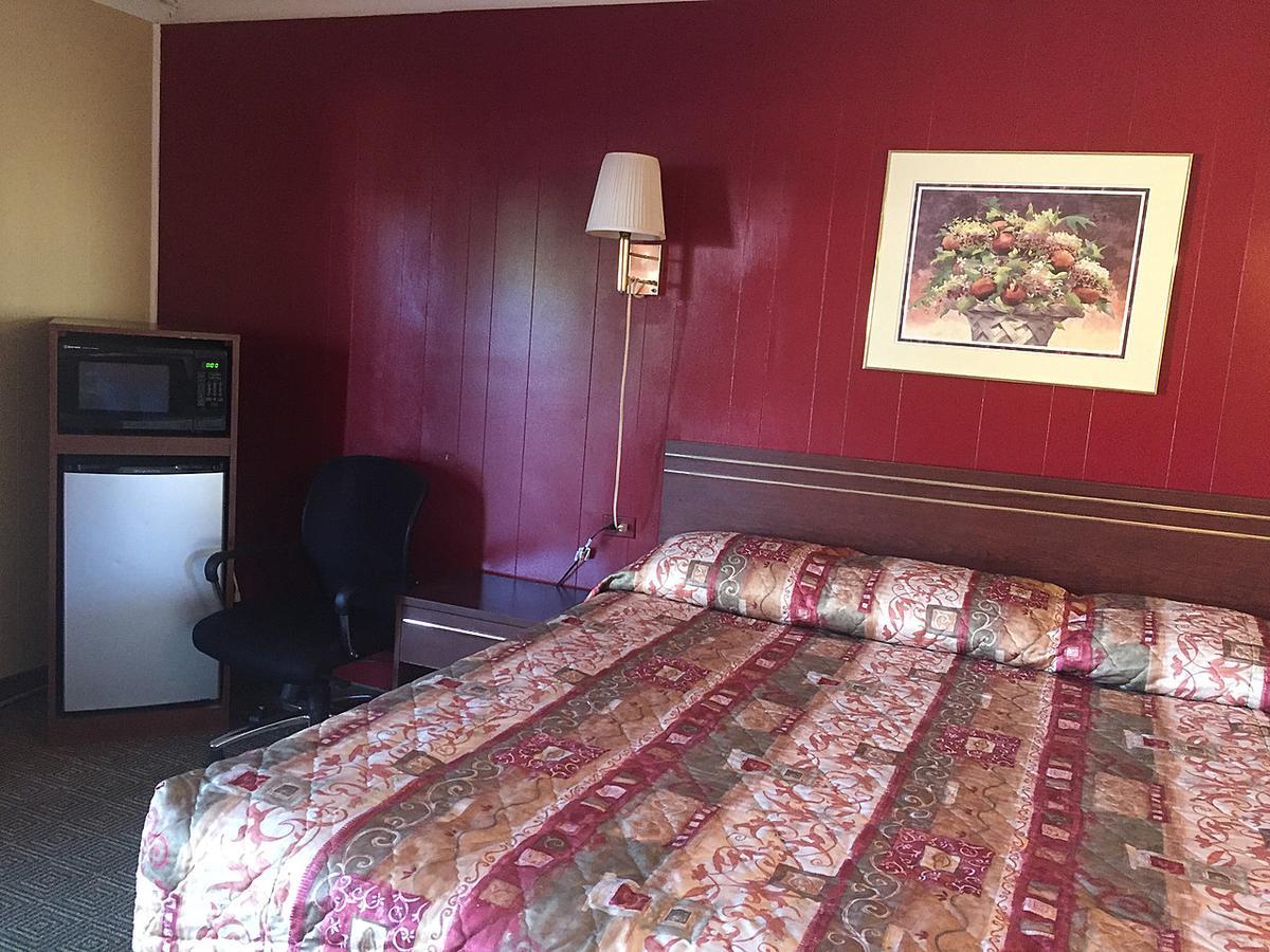 Townhouse Motel Guthrie Bagian luar foto